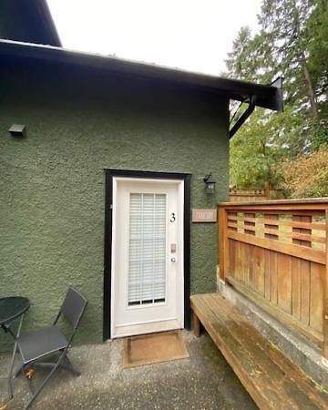 Guest Suites On Benvenuto 布伦特伍德湾 外观 照片