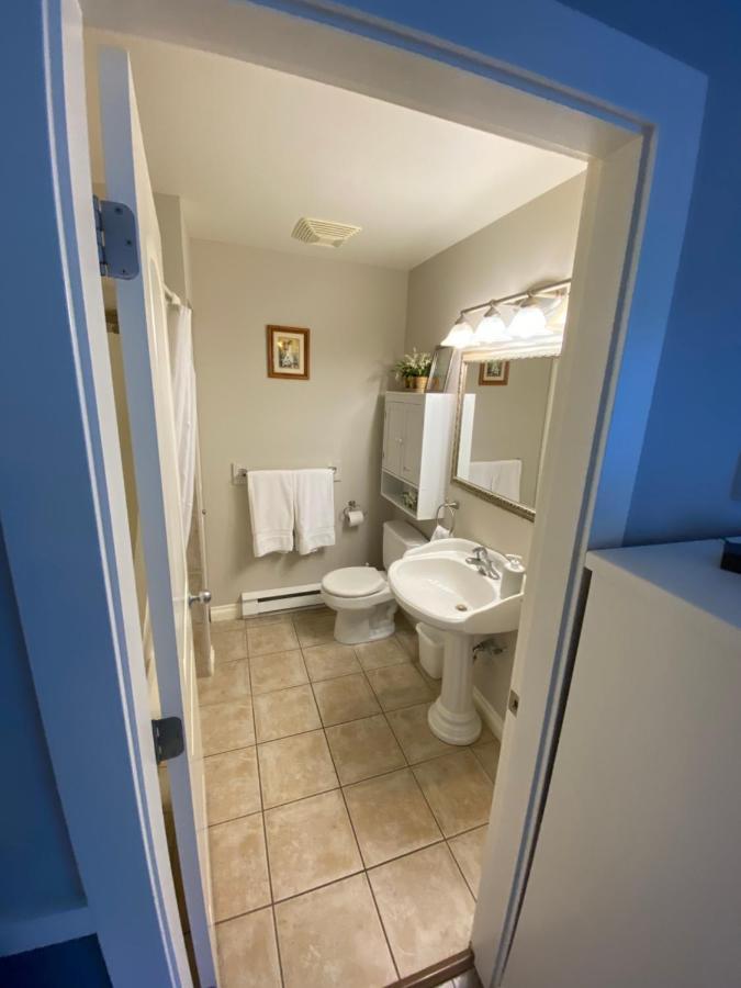 Guest Suites On Benvenuto 布伦特伍德湾 外观 照片